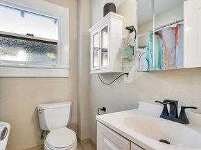 2452 Humboldt Avenue, Oakland CA 94601