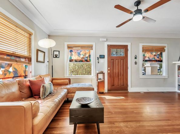 2452 Humboldt Avenue, Oakland CA 94601