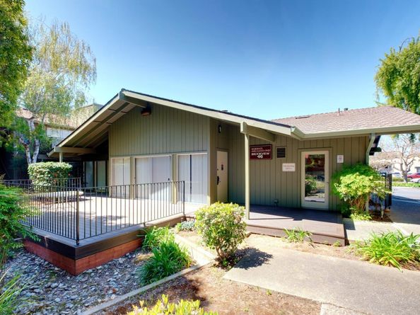 50 E Middlefield Road 40, Mountain View CA 94043