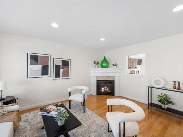 4 Kensington Way 4, Tewksbury MA 01876