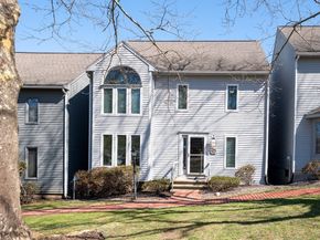 84 Kim Ter 84, Stoughton MA 02072
