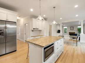 41 Chesterton Rd, Wellesley MA 02481