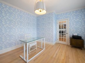 41 Chesterton Rd, Wellesley MA 02481