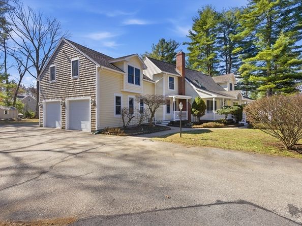 15 Nichols Street, North Reading MA 01864