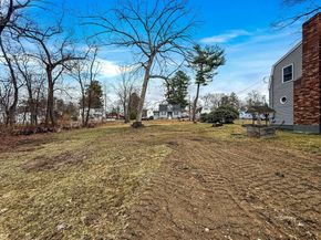 21 Burlington Rd, Billerica MA 01821