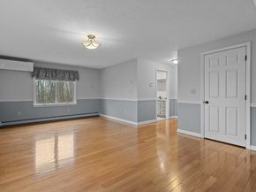 16 Flint Pond Rd, Worcester MA 01604