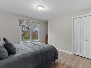 16 Flint Pond Rd, Worcester MA 01604