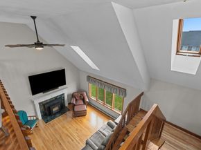 16 Flint Pond Rd, Worcester MA 01604