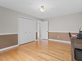 16 Flint Pond Rd, Worcester MA 01604