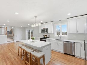 74 Deanna Dr, Holden MA 01520