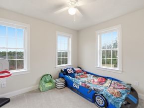 74 Deanna Dr, Holden MA 01520