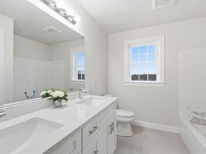 74 Deanna Dr, Holden MA 01520