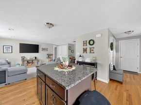7 Spring Ave, Wareham MA 02571