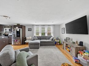 7 Spring Ave, Wareham MA 02571