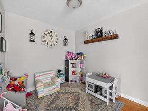 7 Spring Ave, Wareham MA 02571