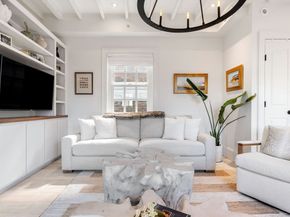 5 West Hill Place D, Boston MA 02114