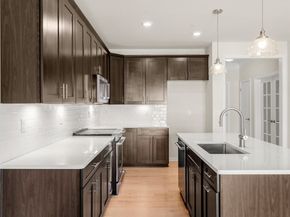 6 Stratton Drive 3303, Woburn MA 01801