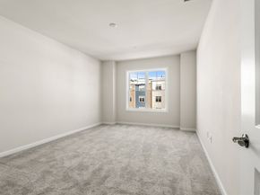 6 Stratton Drive 3303, Woburn MA 01801