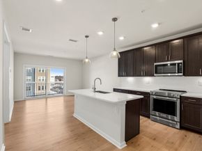 6 Stratton Drive 3303, Woburn MA 01801
