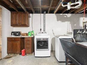 59 Webber St, Leominster MA 01453