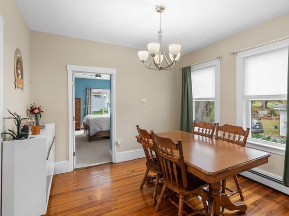 59 Webber St, Leominster MA 01453