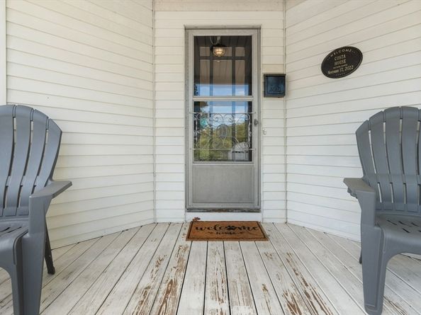 59 Webber St, Leominster MA 01453