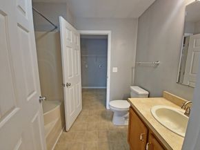 28 Brooks St, Worcester MA 01606
