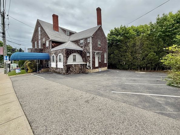 100 Court St, Plymouth MA 02360