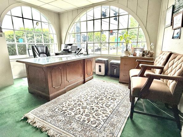 100 Court St, Plymouth MA 02360