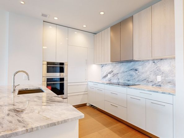 240 Devonshire Street 5214, Boston MA 02110