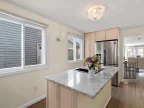 9 Marshall St, Winthrop MA 02152