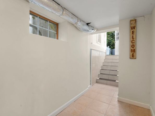 9 Marshall St, Winthrop MA 02152