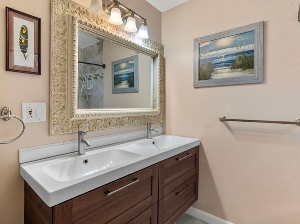 9 Marshall St, Winthrop MA 02152