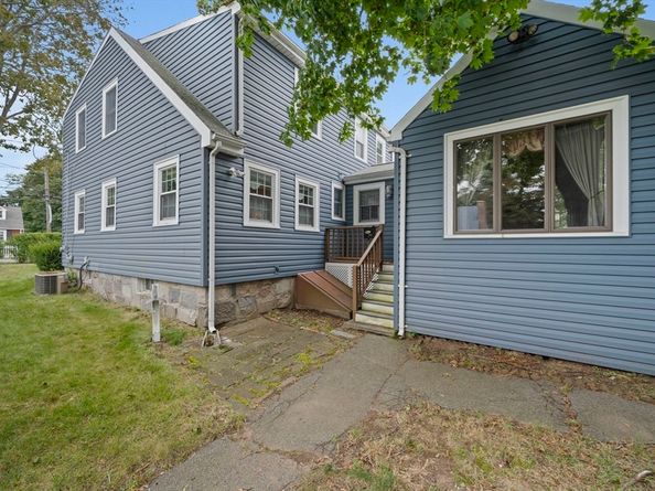 38 Idlewell St, Weymouth MA 02188