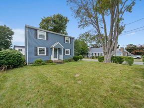 38 Idlewell St, Weymouth MA 02188
