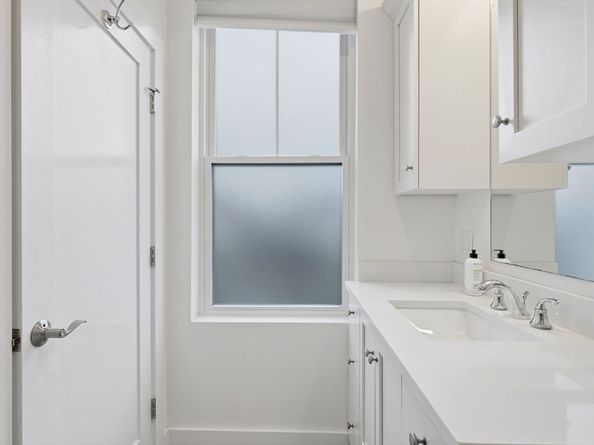254 Spencer Ave 3, Chelsea MA 02150