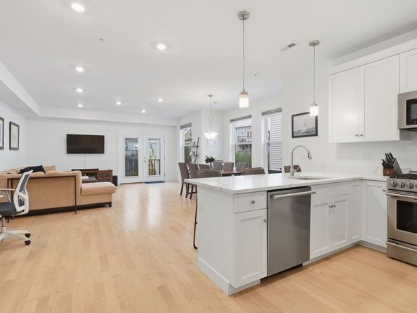 254 Spencer Ave 3, Chelsea MA 02150
