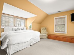 40 Heath Hill St, Brookline MA 02445