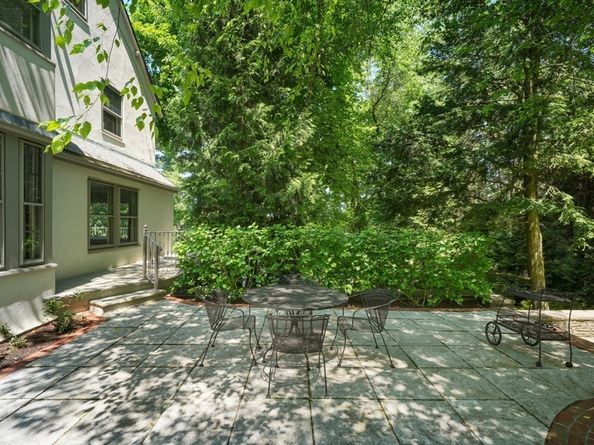 40 Heath Hill St, Brookline MA 02445