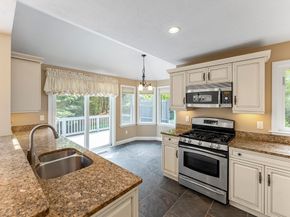 1 Matt Hoxie Tr 1, Plymouth MA 02360