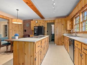 16 Court St, North Andover MA 01845