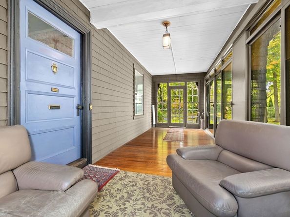 16 Court St, North Andover MA 01845
