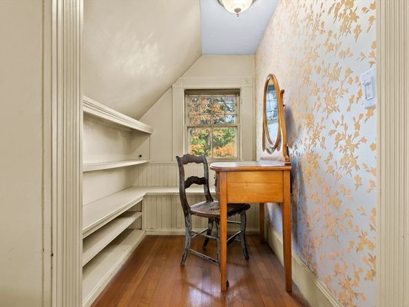 16 Court St, North Andover MA 01845