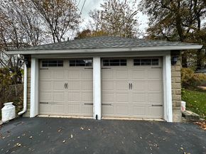 19 Mckinley Rd, Worcester MA 01605