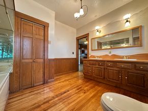 19 Mckinley Rd, Worcester MA 01605