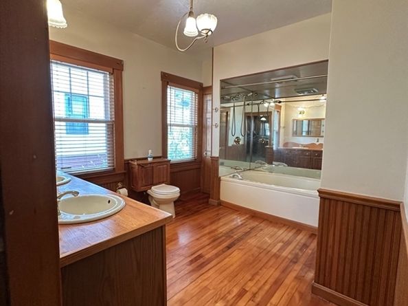 19 Mckinley Rd, Worcester MA 01605