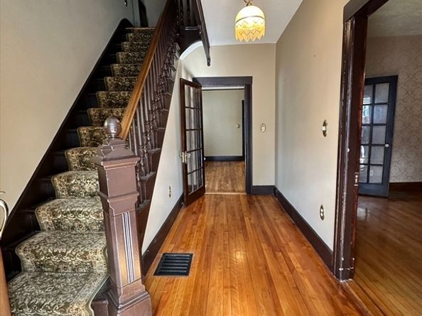 19 Mckinley Rd, Worcester MA 01605