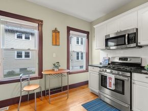 52 Hawthorne St 1, Belmont MA 02478
