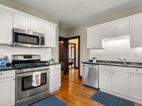 52 Hawthorne St 1, Belmont MA 02478