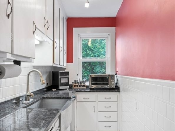 59 Leach St 2, Salem MA 01970